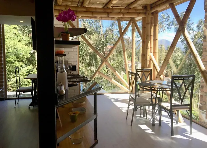 Bambú Sierra Cozzy Ecológical Lofts